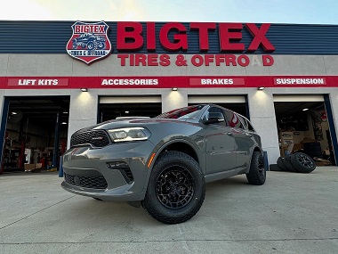 FUEL Off-Road wheels installed on Dodge Durango R/T at BIGTEX Tires & Offroad